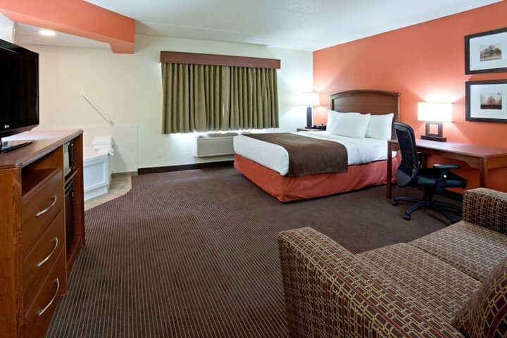 Room 7 of 13
